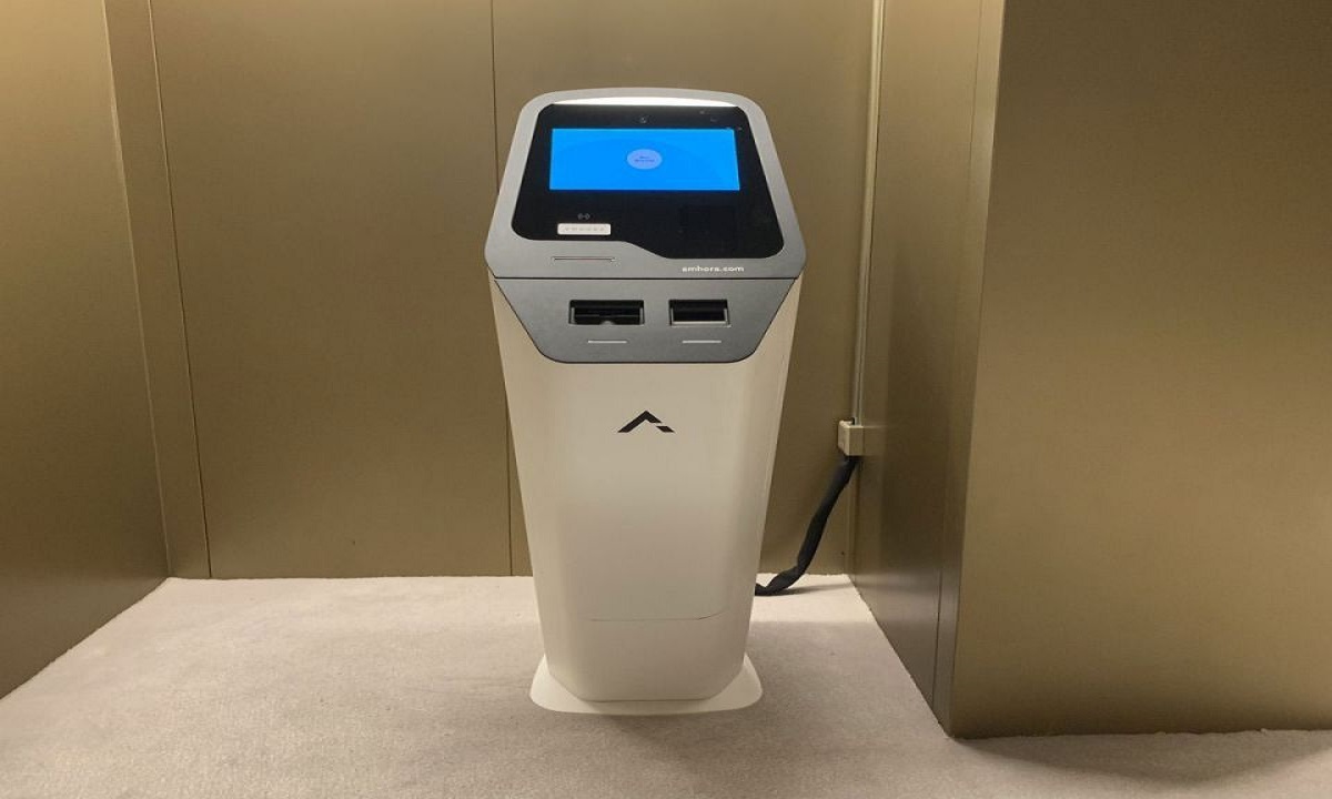 شراء بيتكوين عبر أجهزة الصراف الآلي (Bitcoin ATMs)