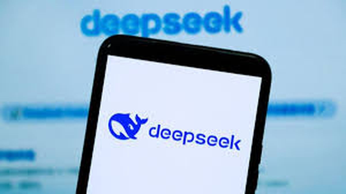 La IA de DeepSeek ve a BTC, SOL y XRP listos para despegar