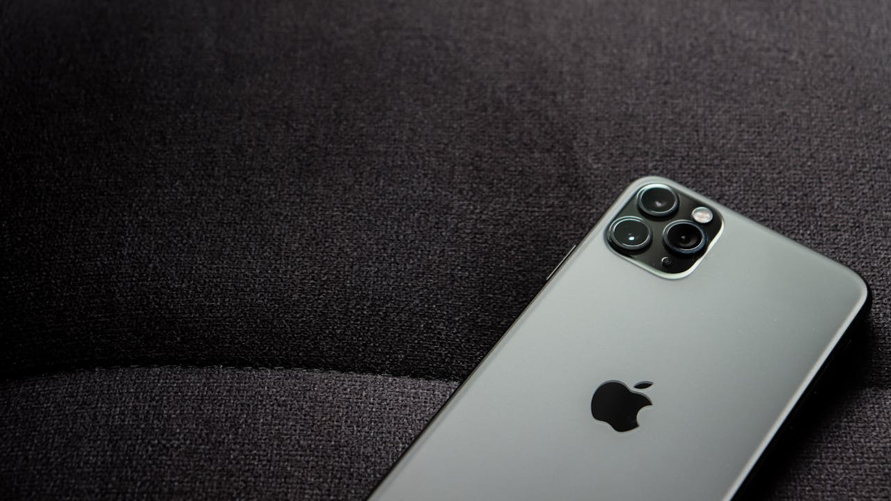 action apple