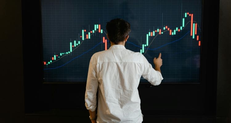Kokia yra geriausia investavimo strategija?