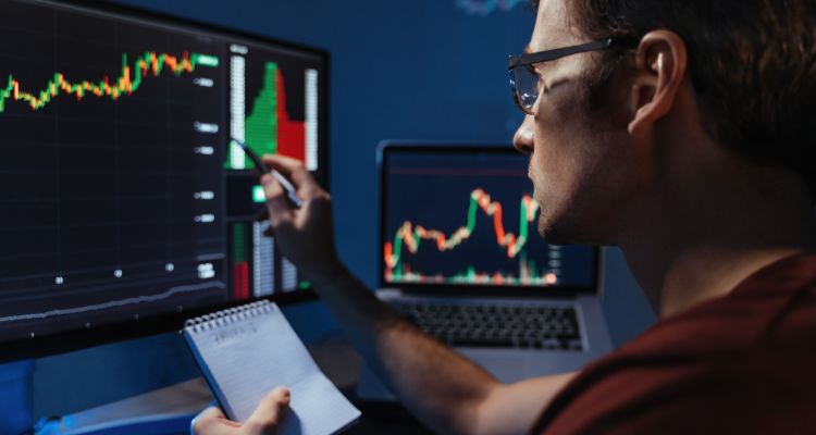 3. Gilinkite žinias apie investavimą ir tendencijas
