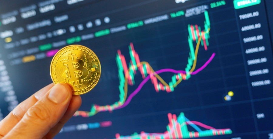 Piata crypto scrie din nou istorie cu un pret Bitcoin la 123k USD