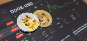 Tokenul meme Dogecoin
